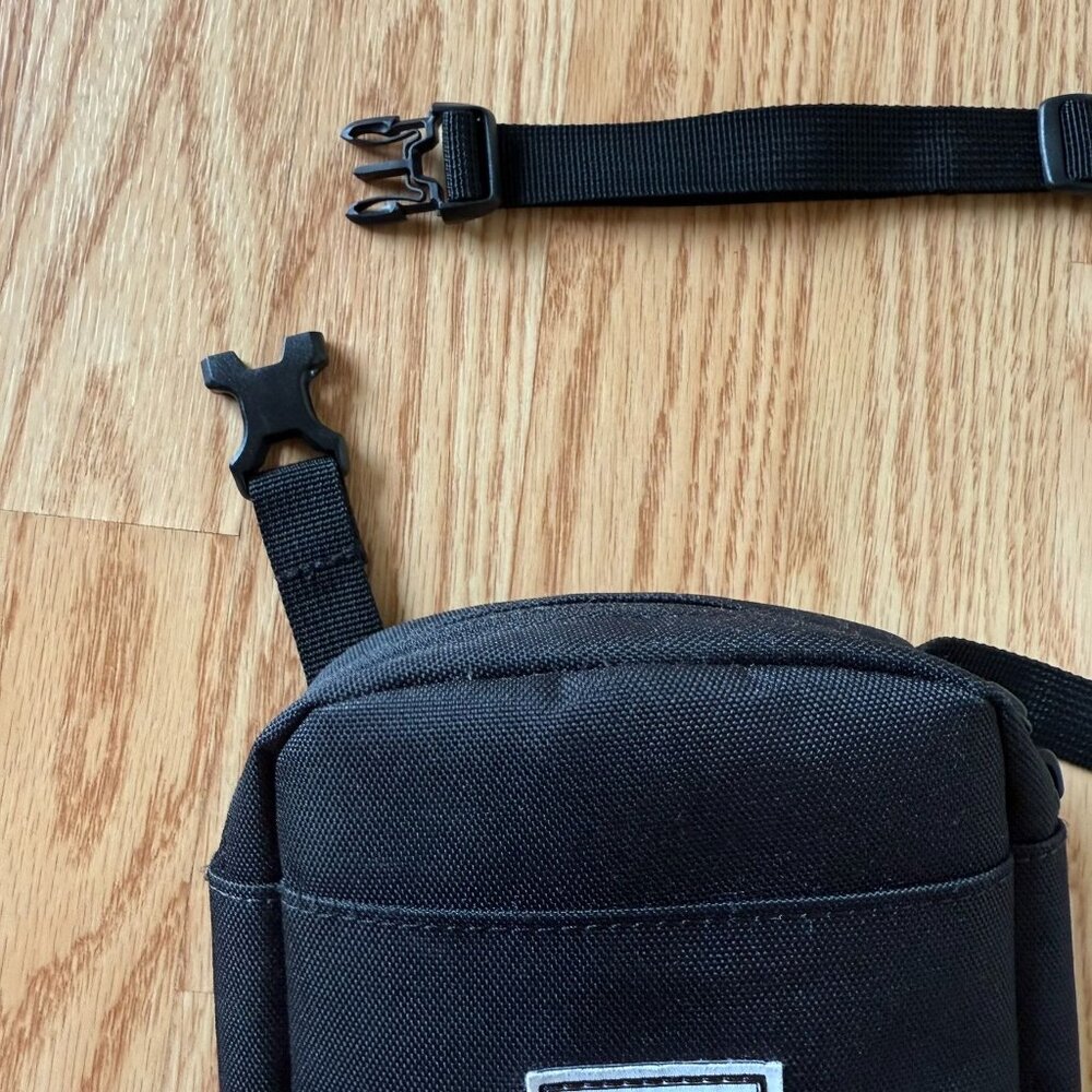 Herschel Black Mini Crossbody Belt Small Bag Utility Adjustable Strap Premium Qu - Picture 7 of 15